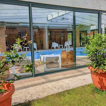 Fontana Oasis Apartments カステルヌオーヴォ・デル・ガルダ エクステリア 写真