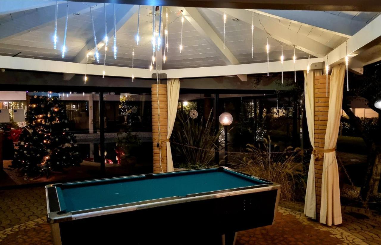 Fontana Oasis Apartments カステルヌオーヴォ・デル・ガルダ エクステリア 写真