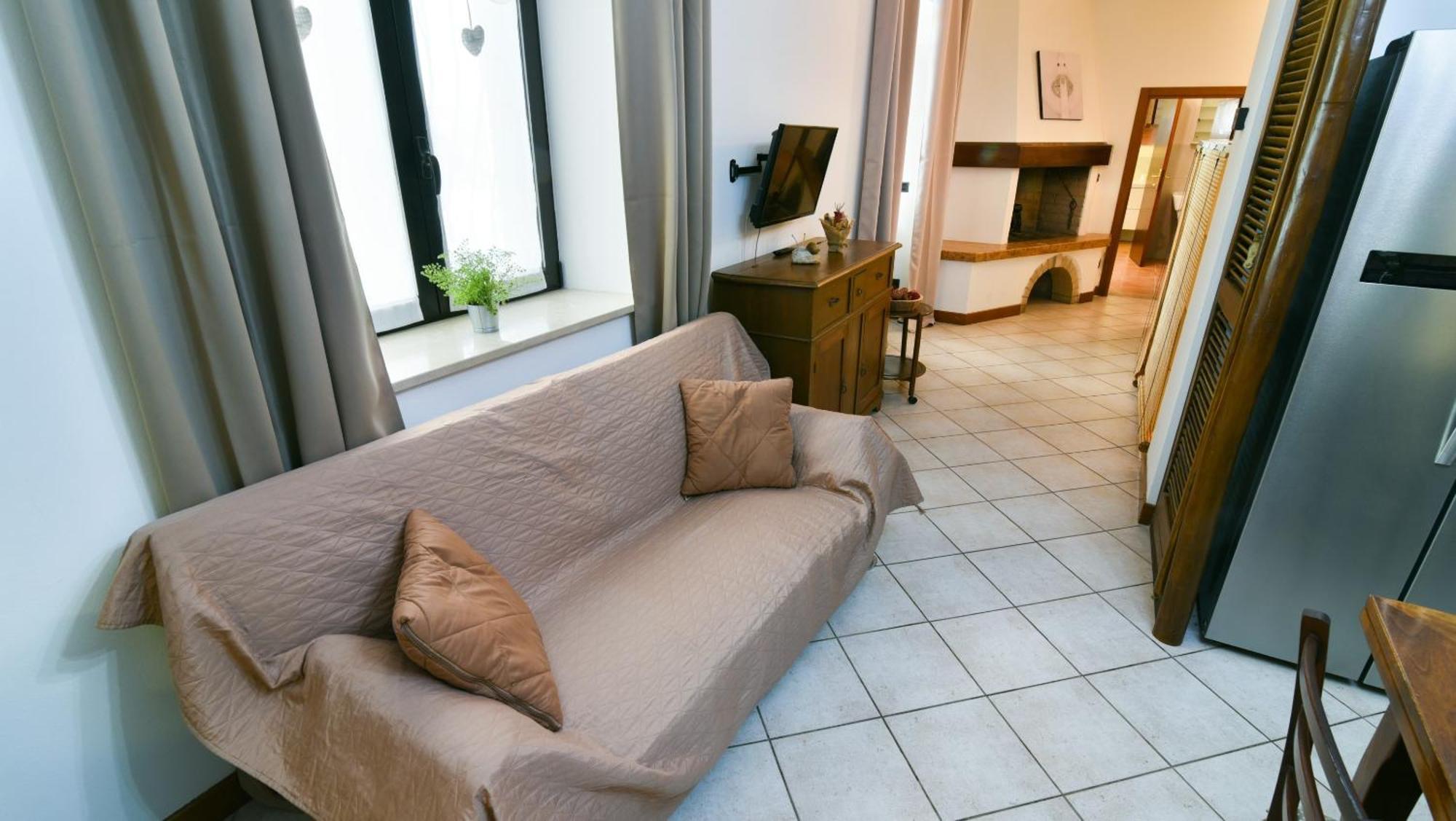 Fontana Oasis Apartments カステルヌオーヴォ・デル・ガルダ 部屋 写真