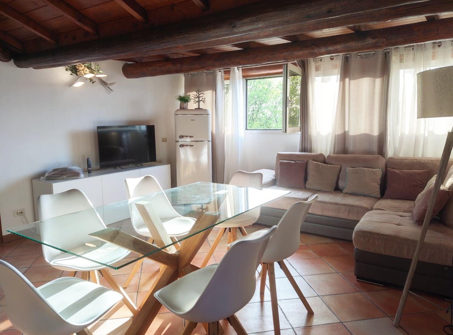 Fontana Oasis Apartments カステルヌオーヴォ・デル・ガルダ 部屋 写真